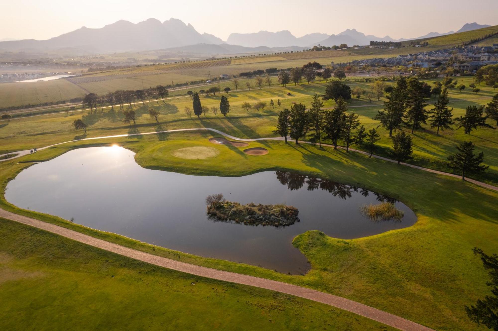 Hotel Devonvale Golf & Wine Estate à Stellenbosch Extérieur photo