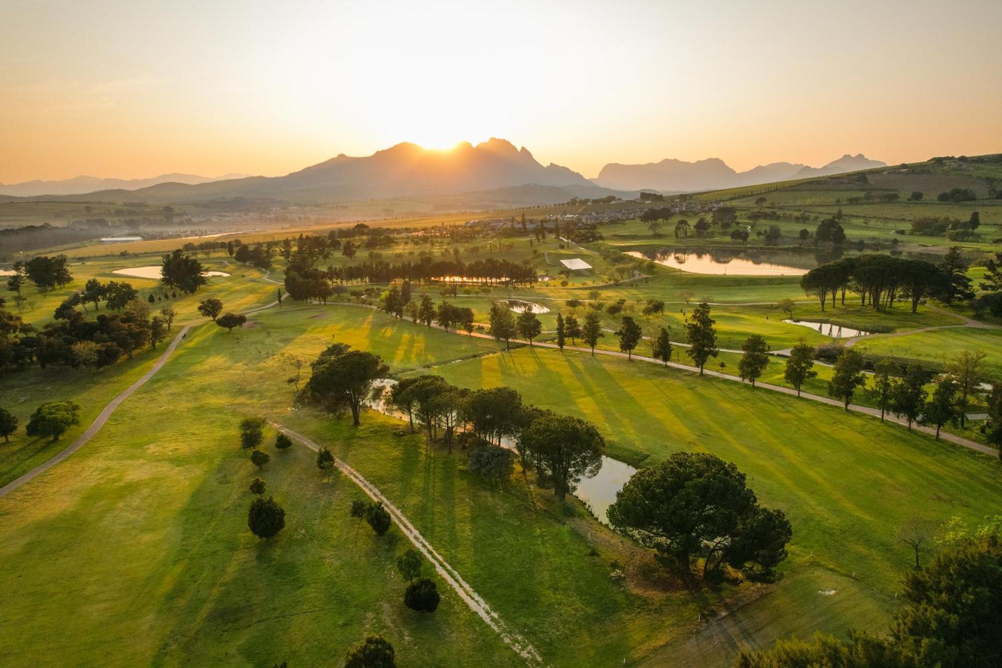 Hotel Devonvale Golf & Wine Estate à Stellenbosch Extérieur photo