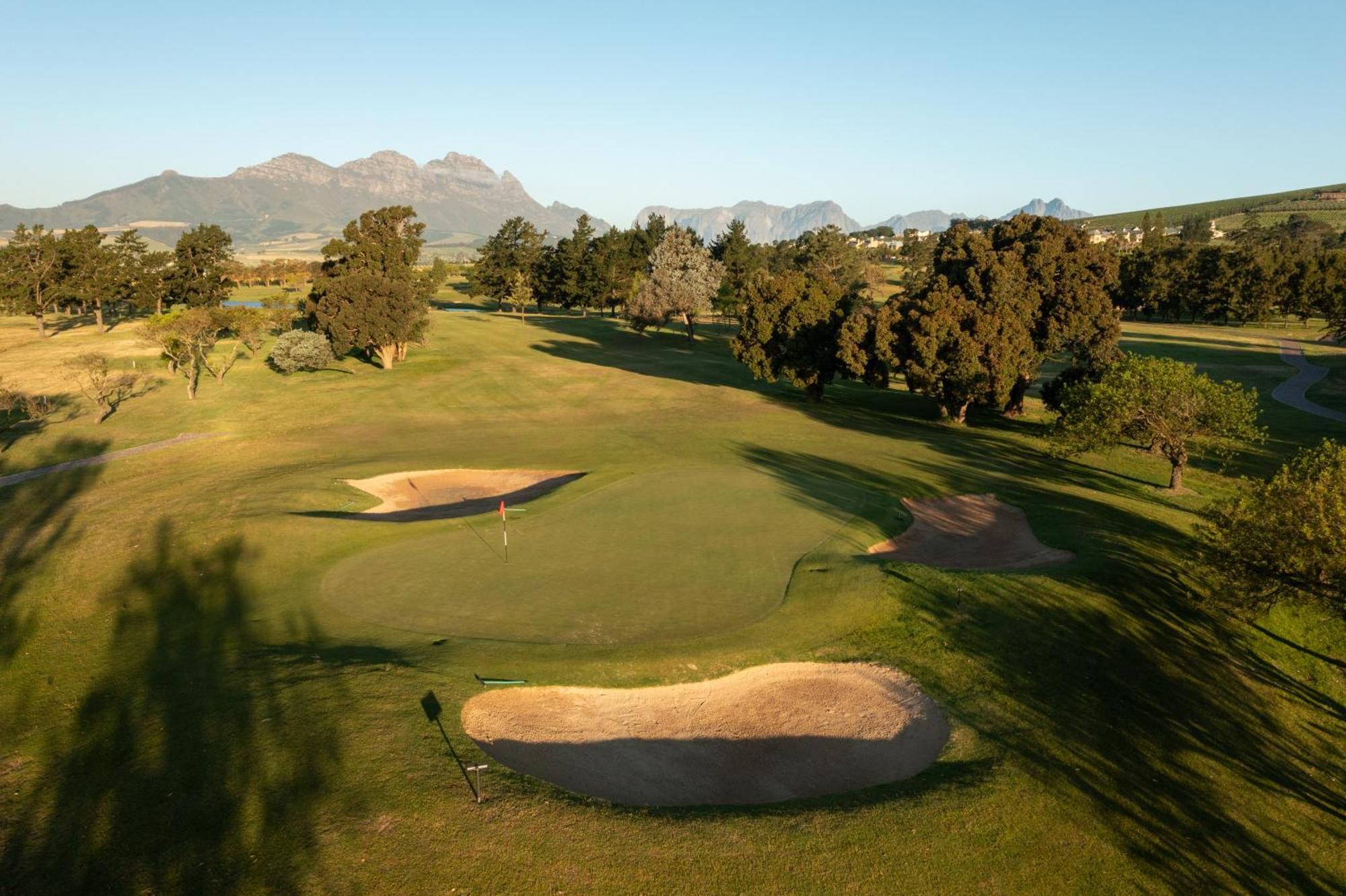 Hotel Devonvale Golf & Wine Estate à Stellenbosch Extérieur photo